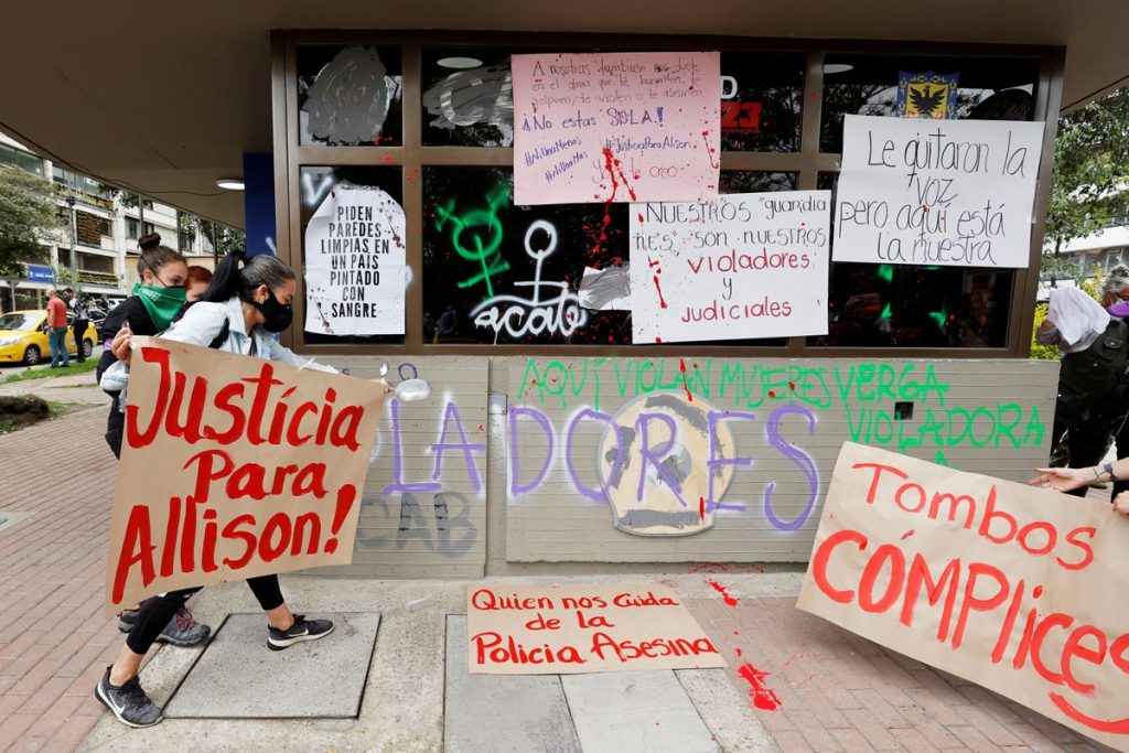 Abuso sexual: la Fiscalía colombiana investiga el caso de un menor que se suicidó tras ser detenido por la policía |  Internacional