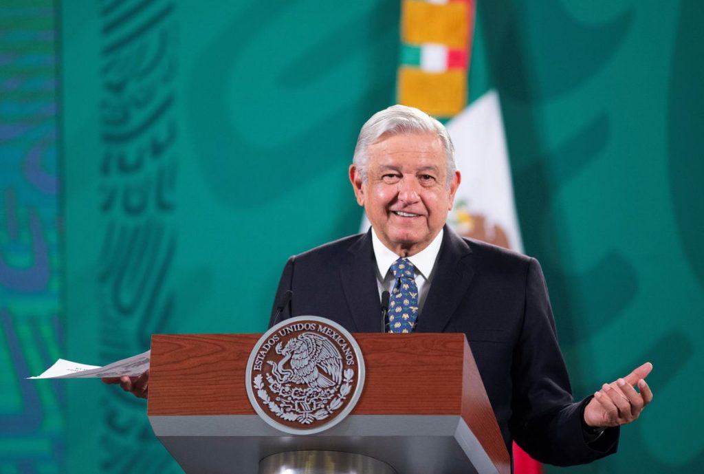 Elecciones México 2021: López Obrador vuelve a desafiar al INE y en la mañana ataca a un candidato de Nuevo León
