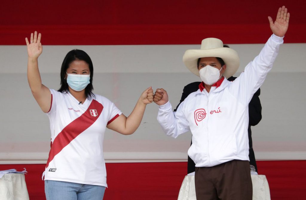 Elecciones: un debate improvisado en el Perú rural no deja dudas sobre los peruanos |  Internacional