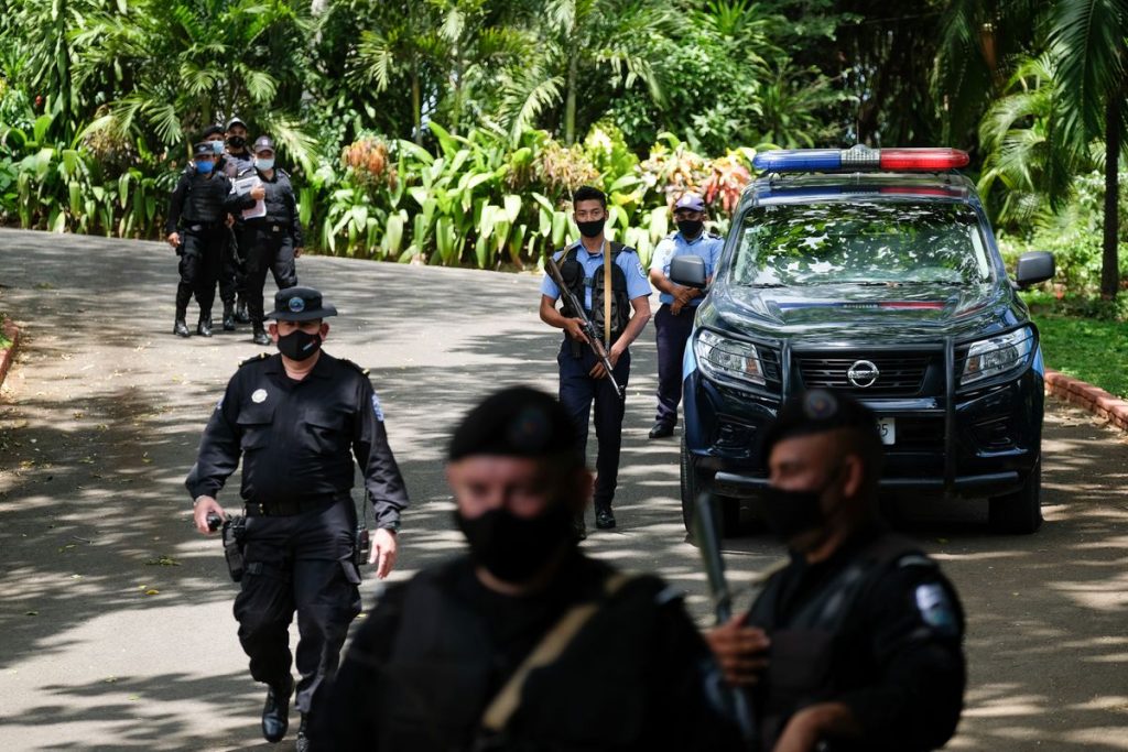 Autoritarismo: Nicaragua y Brasil: cómo mueren las democracias |  Opinión