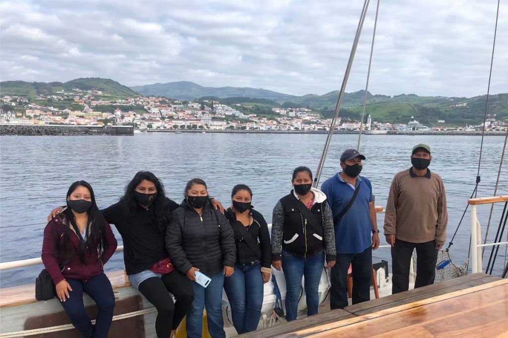 Los zapatistas llegan a Europa por mar tras 47 días de cruzar el Atlántico