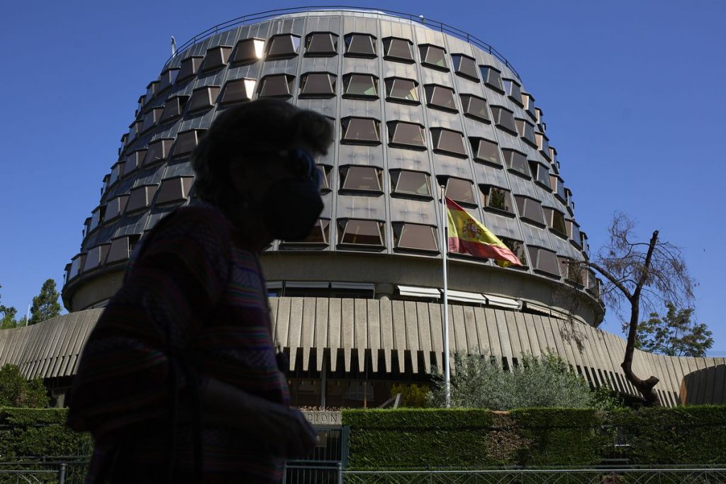 Un Tribunal Constitucional dividido resuelve el decreto de alarma |  España