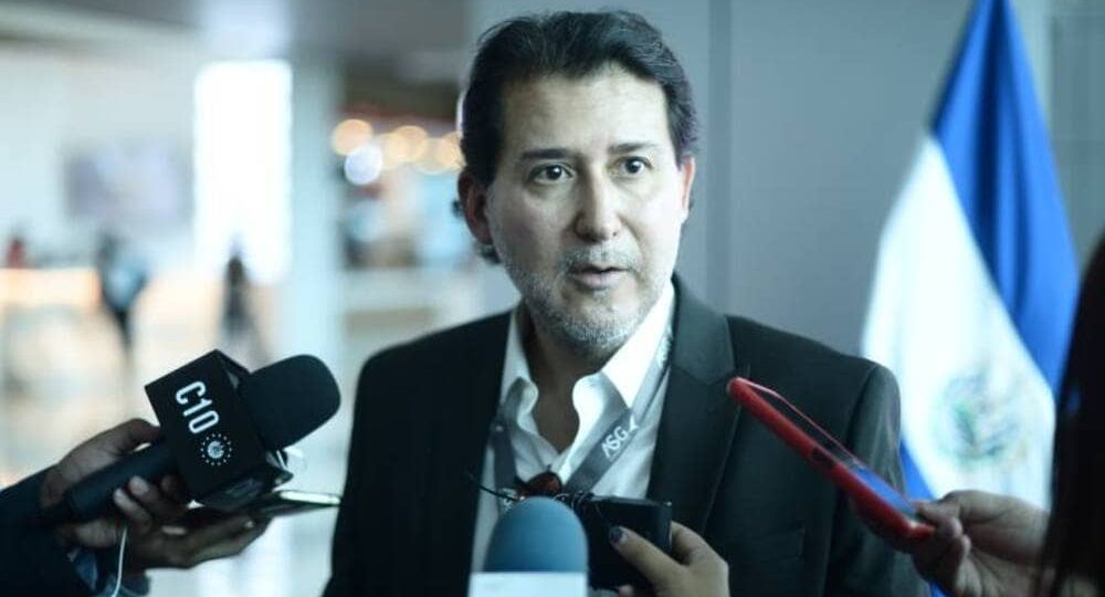 Cómo Iván Navarro lidera la consolidación del talento y del hub aeronáutico en Centroamérica